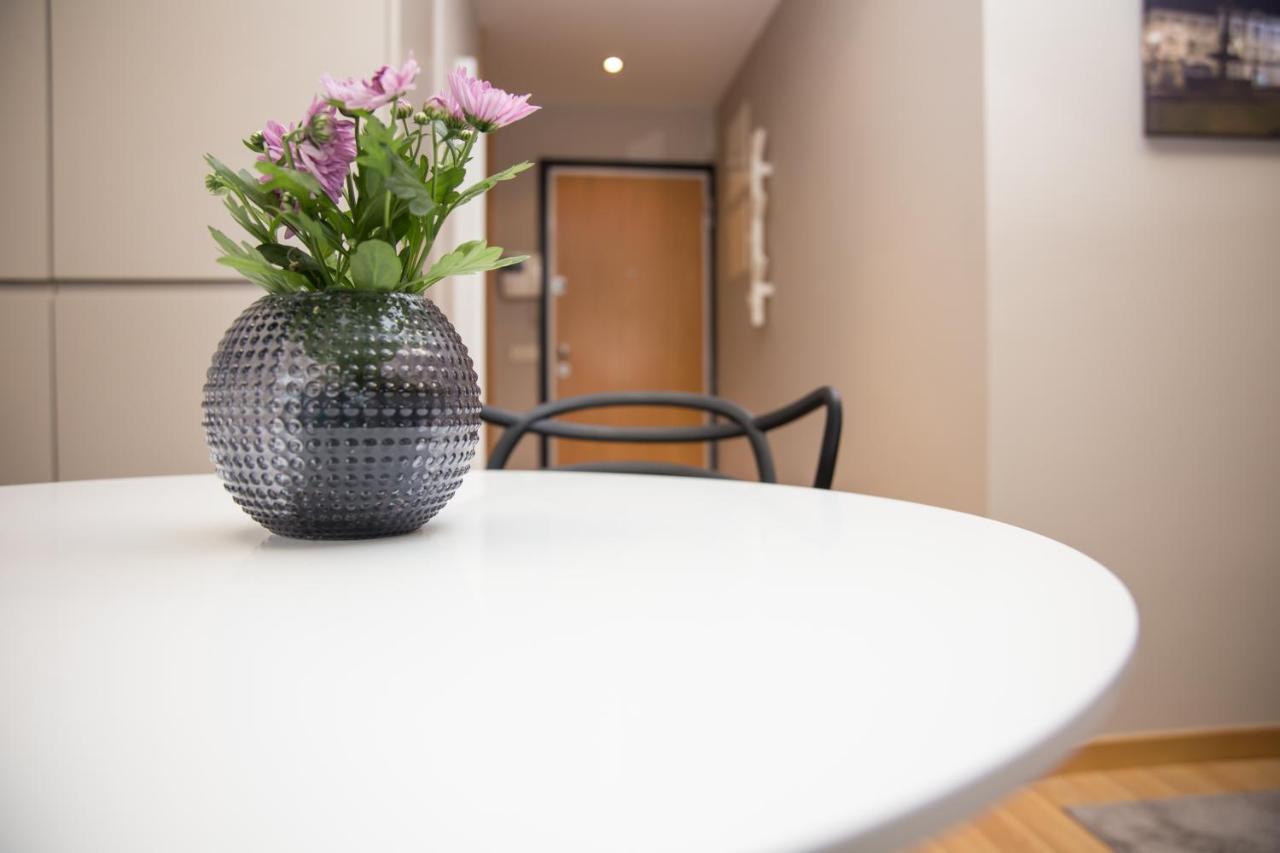 Design Flat In Braga - By Tonsdeverde Bagian luar foto